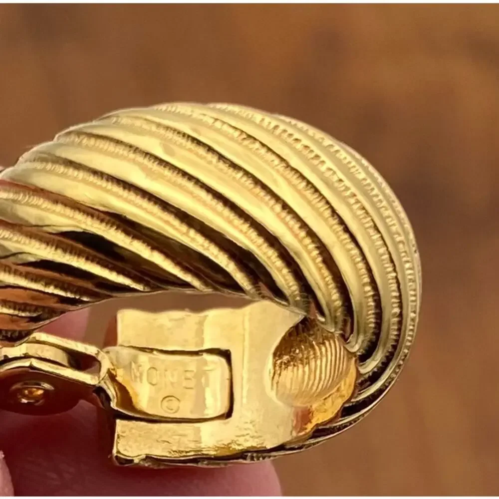 Vintage Monet Wide Hoop Clip On Earrings Gold Tone Ribbed Signed